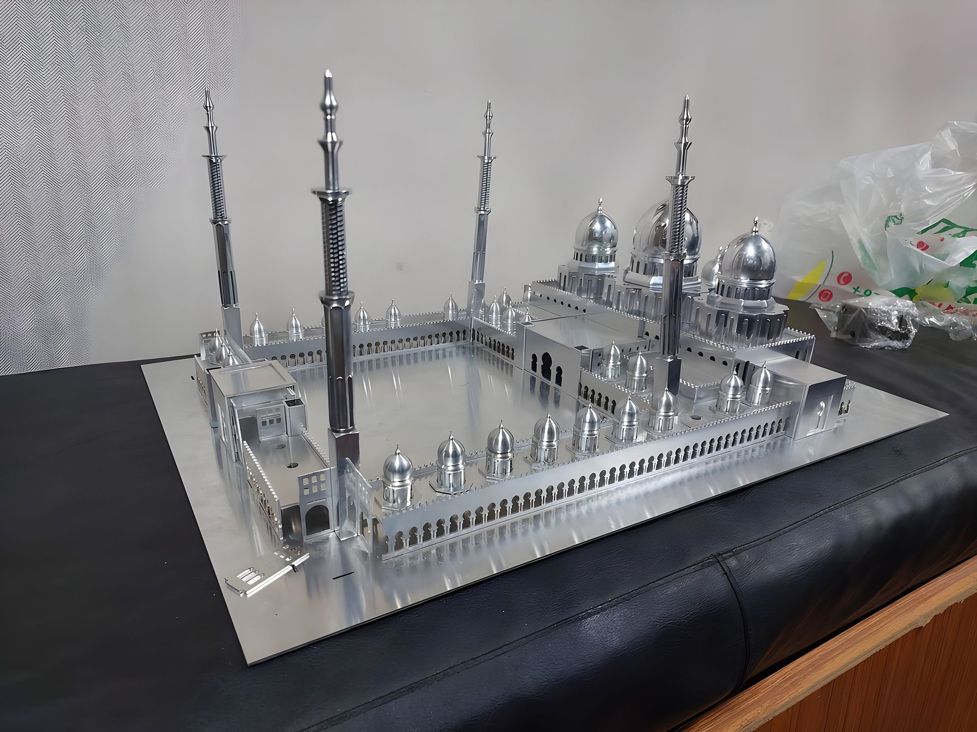 03 CNC Fiber Laser Cutting